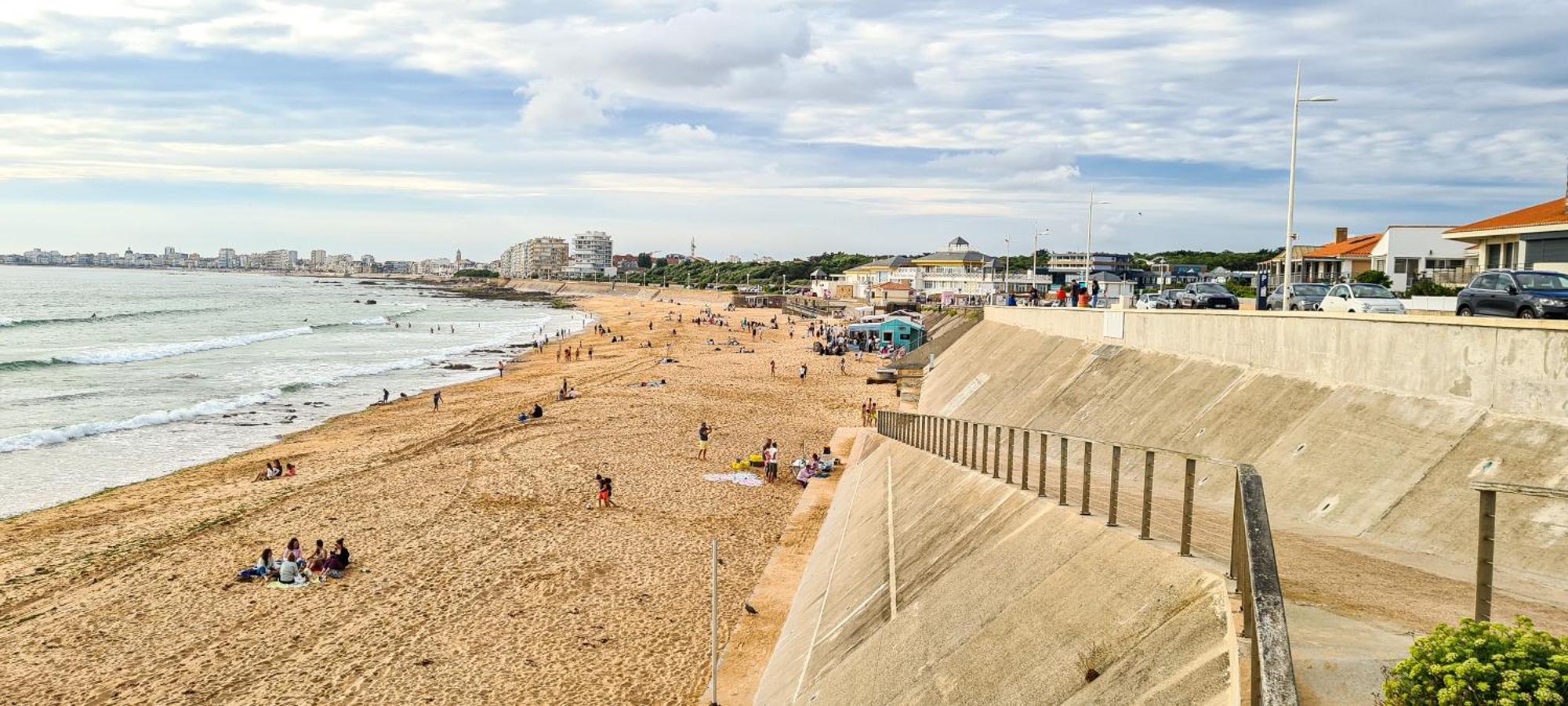 A L'ombre Des Pins, Neuf, Elegant, Parking Gratuit, Netflix, Au Calme A 100m De L'ocean Apartment